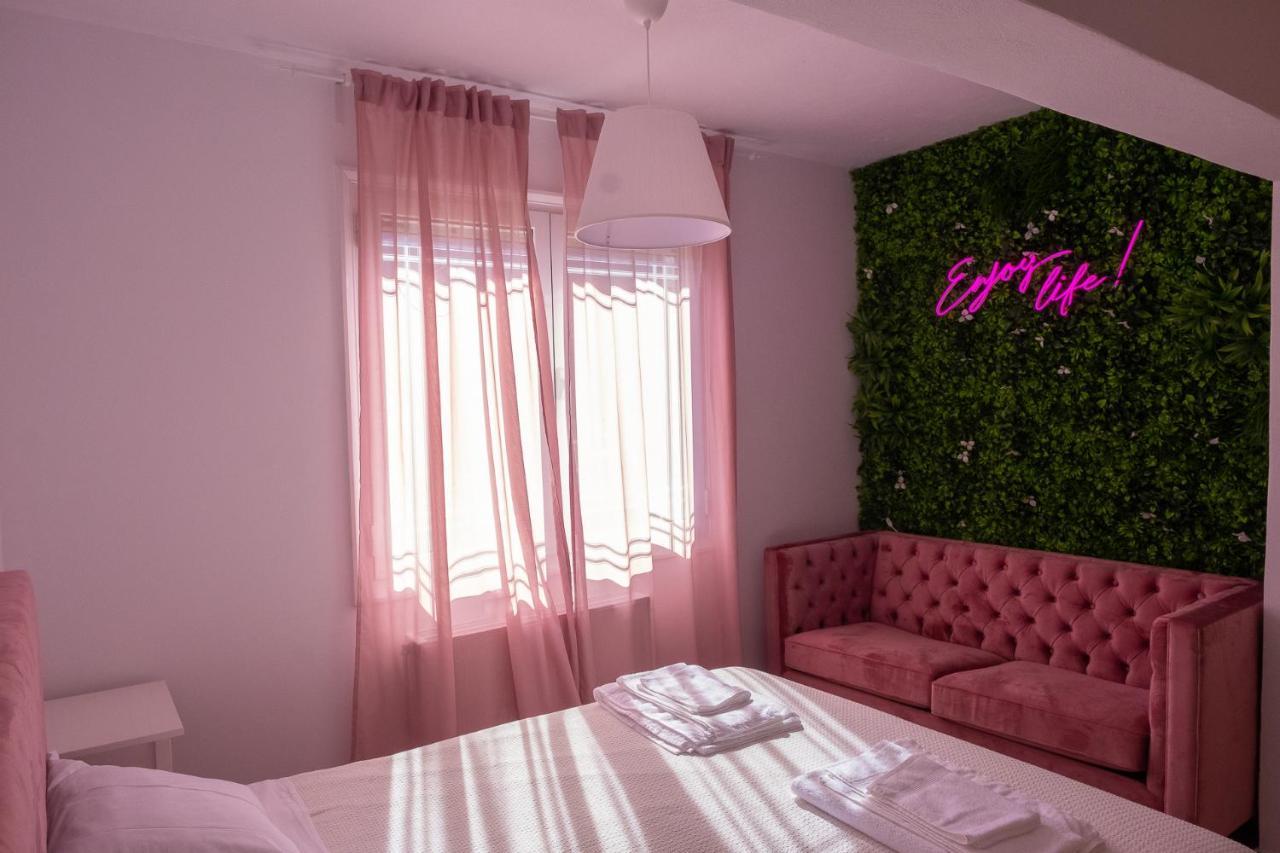 Remvi Guest House Pramanta Bagian luar foto